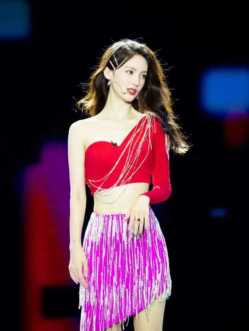 宁艺卓甜欲交织的身材曲线艺术