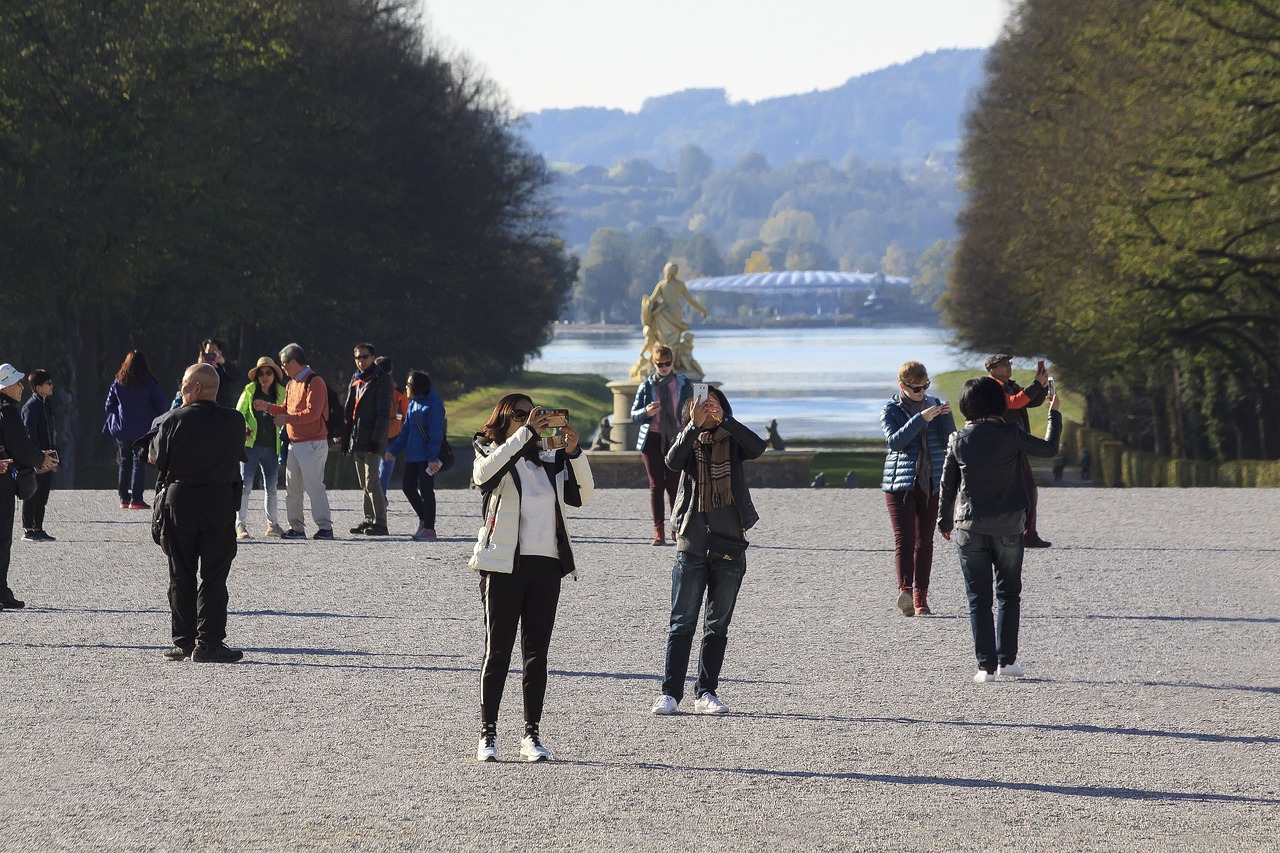 国庆期间哀牢山共接待五万余游客——旅游盛况与文化体验