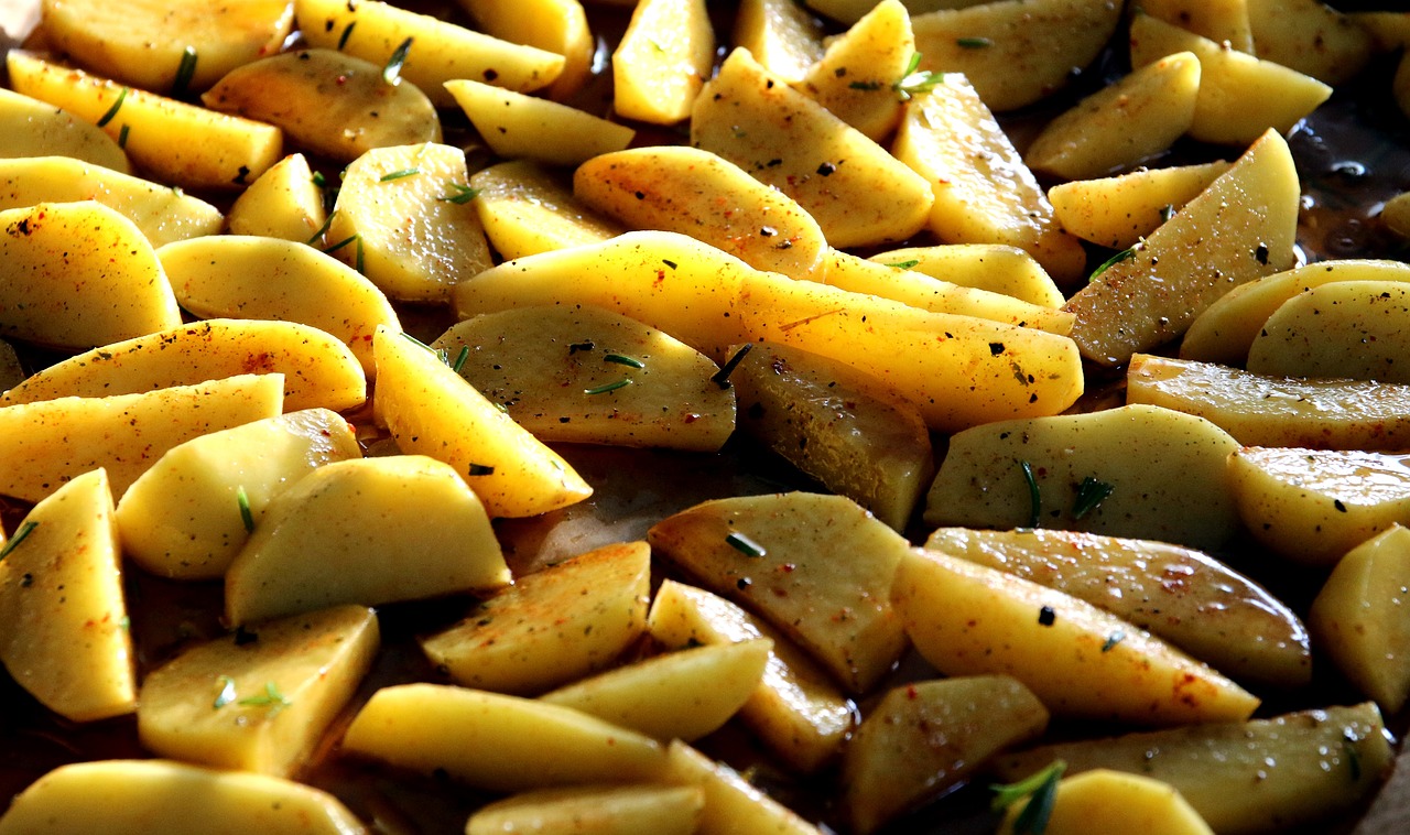 马铃薯是土豆吗？探秘土里来、土里去的美食文化