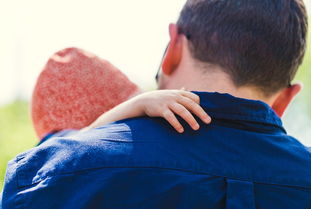 女生住院男友来探望遇上女方爸爸