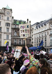 菲律宾多地抗议游行矛头指向马科斯，民众的声音与政府的回应