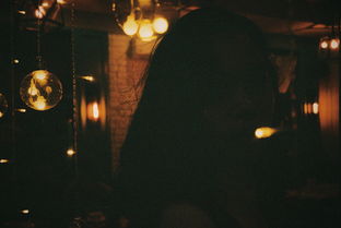 女子每次路过瓜子摊都抓一把，背后的故事温暖人心