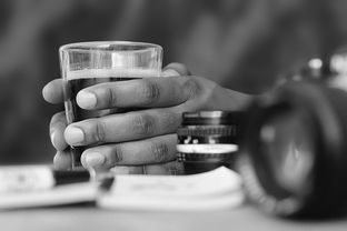 女儿要10元钱背后的百万负债故事 女儿要10元钱背后的百万负债故事