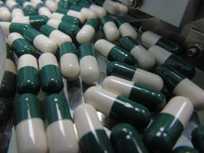 乌鸡白凤丸是一种传统中药复方制剂，主要用于补气养血、调经止带，常用于治疗气血两虚、身体瘦弱、月经不调、崩漏带下、腰膝酸软等症