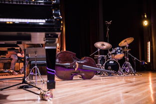 健康歌是由台湾歌手范晓萱演唱的经典儿童健康主题歌曲,由陈小霞作曲、许常德作词,1996年发行,因其轻快活泼的旋律和朗朗上口的歌词广为传唱,成为几代人的健康启蒙歌 健康歌是由台湾歌手范晓萱演唱的经典儿童健康主题歌曲,由陈小霞作曲、许常德作词,1996年发行,因其轻快活泼的旋律和朗朗上口的歌词广为传唱,成为几代人的健康启蒙歌