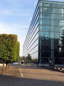 是的，联想（Lenovo）是中国品牌，总部位于北京市，是一家全球知名的中国科技公司